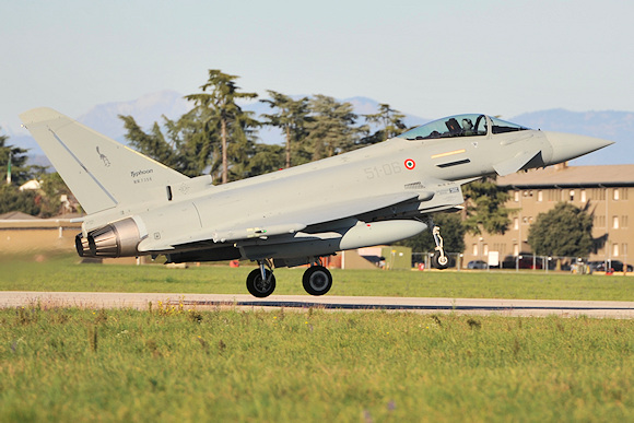 Oggi 2 caccia Eurofighter del - Aeronautica Militare